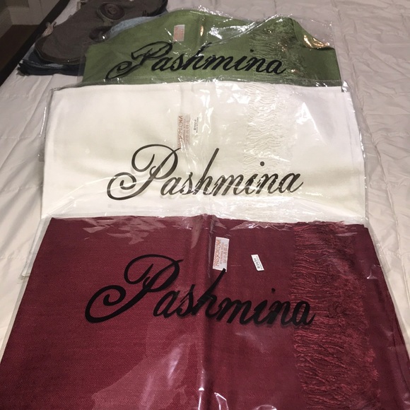 PASHMINA Scarves - Picture 2 of 3